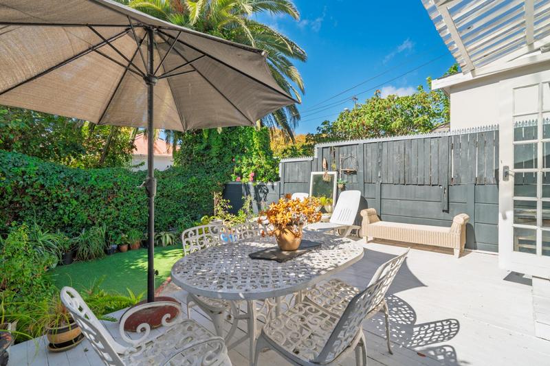 2 Bedroom Property for Sale in Harfield Village Western Cape